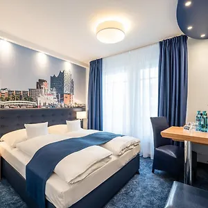 Hanseport 3*, Hamburk Německo