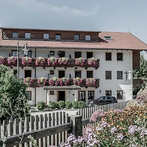Schneiderwirt Penzion
