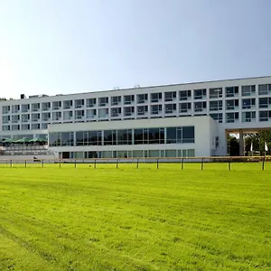 Atlantic Galopprennbahn Hotell